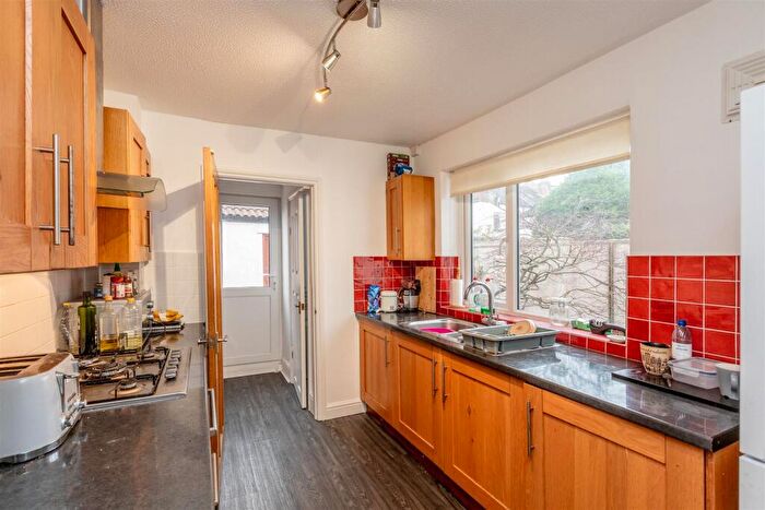 2 Bedroom End Of Terrace House To Rent In Boston Road, Bristol, BS7