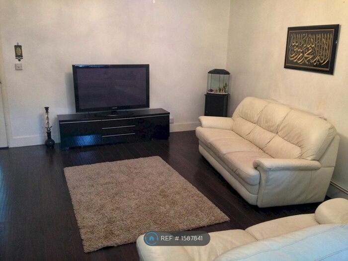 3 Bedroom Terraced House To Rent In Chestnut Avenue, London, E7