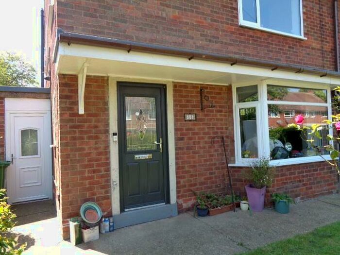 3 Bedroom Semi-Detached House To Rent In Wake Avenue, Cottingham, HU16