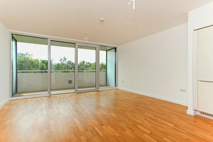 2 Bedroom Flat To Rent In Colonial Drive, Bollo Lane, London, W4