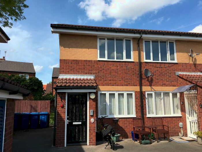 2 Bedroom Retirement Property To Rent In Clowes Court, Hull, East Riding Of Yorkshire, HU13