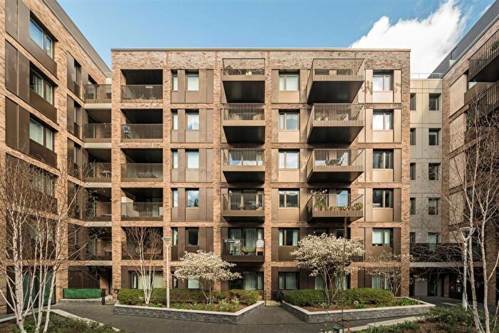 1 Bedroom Flat To Rent In Moulding Lane, New Cross, SE14