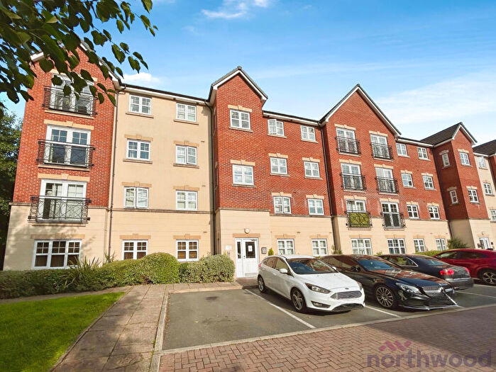 2 Bedroom Flat To Rent In Astley Brook Close, The Place, Bolton, BL1