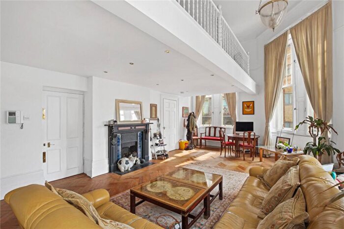 2 Bedroom Apartment For Sale In Clerkenwell Road, EC1M