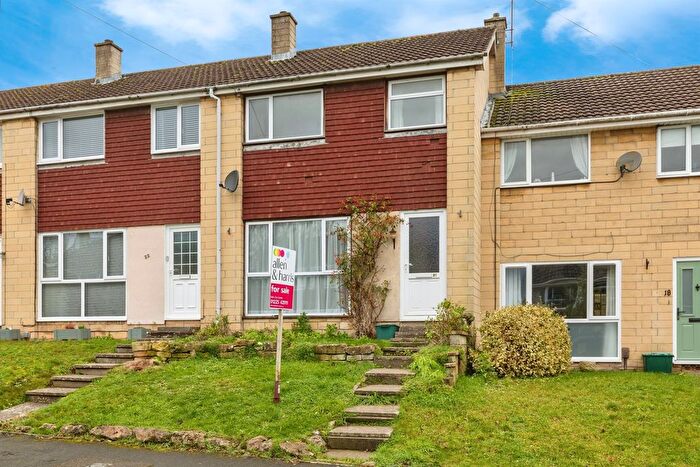 3 Bedroom End Terrace House For Sale In Hillcrest Drive, Bath, BA2