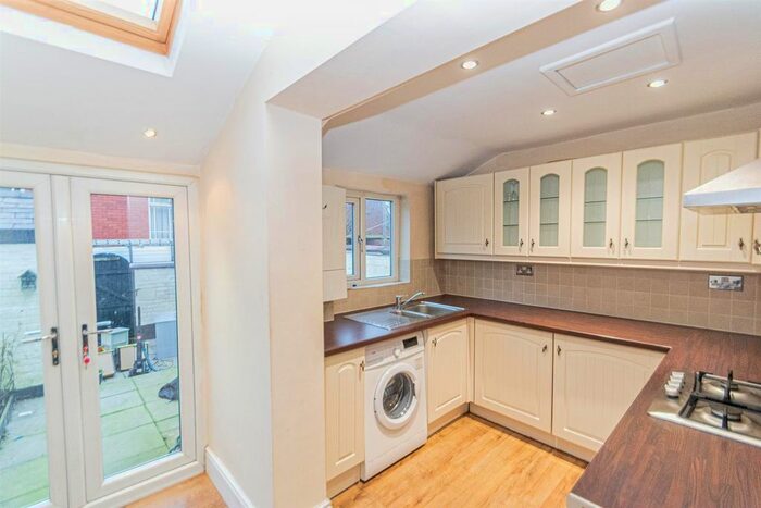 2 Bedroom Terraced House To Rent In Chapel Lane, Stockton Heath, Warrington, Cheshire, WA4