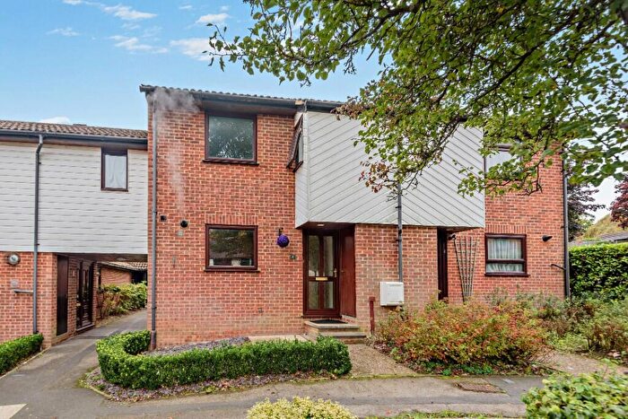 3 Bedroom Semi-Detached House For Sale In Sutherland Close, Bordon, Hampshire, GU35