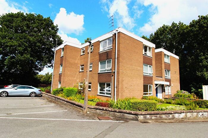 1 Bedroom Flat To Rent In Leegate Road, Heaton Moor, Stockport, SK4