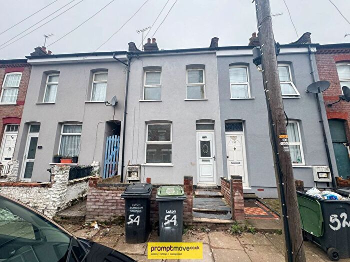 2 Bedroom Property To Rent In Malvern Road, Luton, LU1