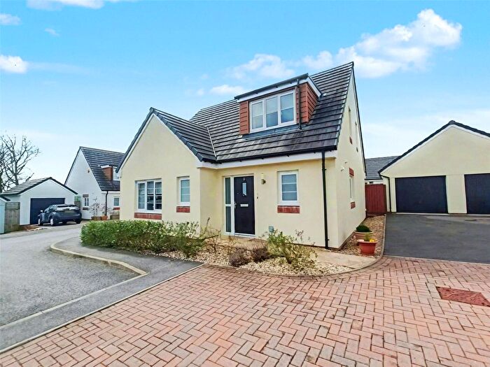 3 Bedroom Bungalow For Sale In Carder Way, South Molton, Devon, EX36