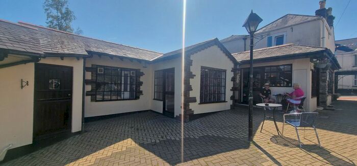 Studio To Rent In Unit, Top Of The Town Courtyard, - Fore Street, Saltash, PL12