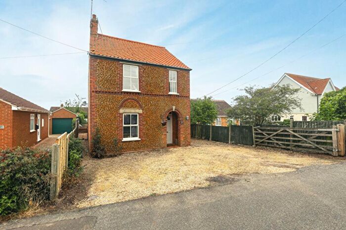 3 Bedroom Detached House For Sale In Pansey Drive, Dersingham, PE31
