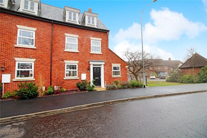 3 Bedroom End Of Terrace House For Sale In The Ridings, Poringland, Norwich, Norfolk, NR14