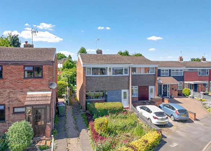 3 Bedroom Semi-Detached House For Sale In Sycamore Avenue, Polesworth, Tamworth, B78