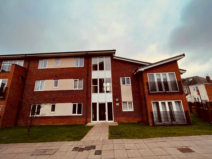 2 Bedroom Flat To Rent In Pickering Place, Durham, DH1