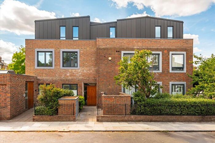 1 Bedroom Flat For Sale In Ashby Road, Brockley, SE4