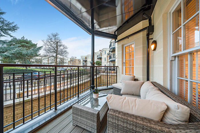 2 Bedroom Flat To Rent In Westerham Road, Keston, BR2