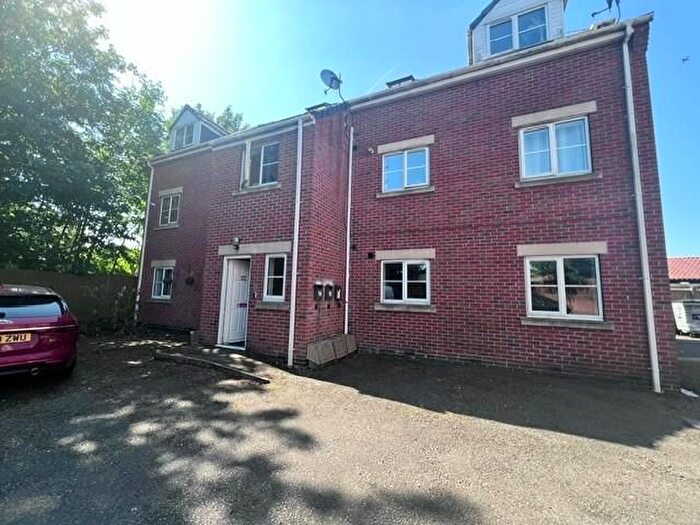 2 Bedroom Flat To Rent In Brookfield Court, Spondon, DE21