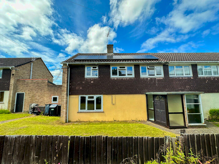 3 Bedroom Semi-Detached House To Rent In Cherrytree Avenue, Tidworth, SP9