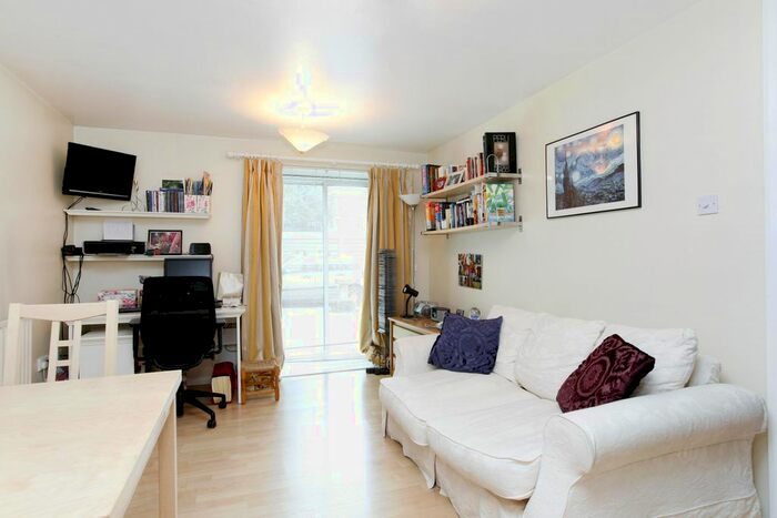 1 Bedroom Flat To Rent In Spencer Hill, London, SW19