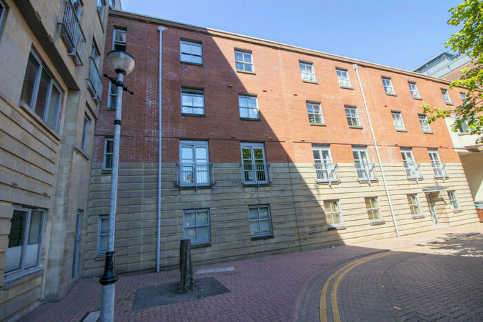 2 Bedroom Apartment To Rent In St James Mansions, Mount Stuart Square, Cardiff Bay, CF10