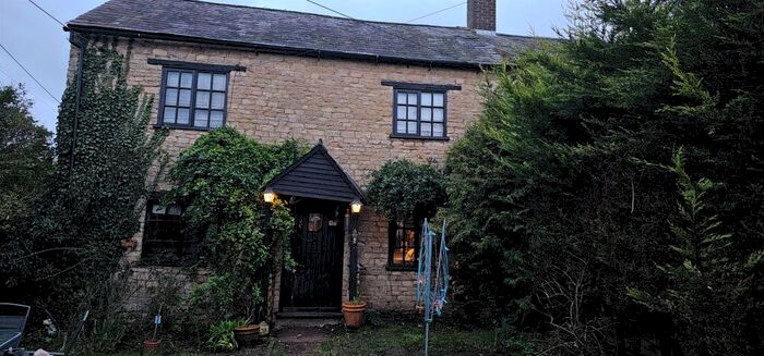 2 Bedroom Cottage For Sale In Cattle End, Silverstone, Towcester, NN12