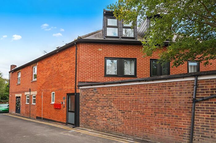 2 Bedroom Apartment To Rent In Heath Villa, Ascot, SL5