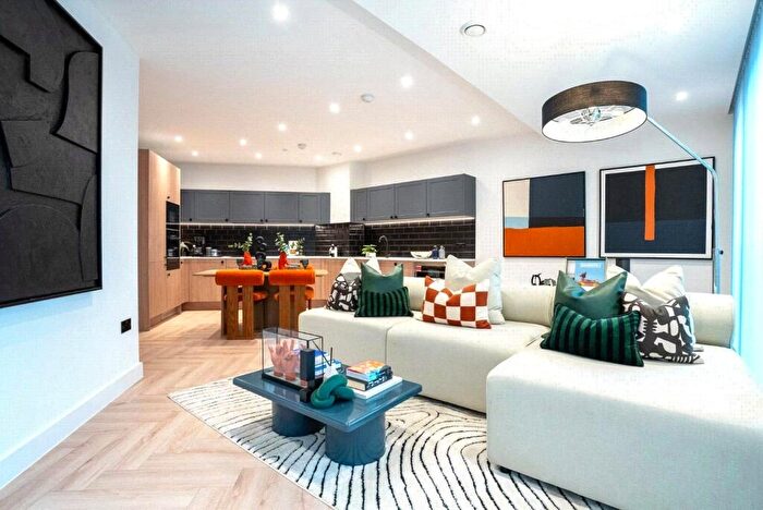 3 Bedroom Apartment For Sale In Bankside, Colliers Yard, Manchester, Greater Manchester, M3