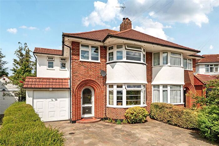4 Bedroom Semi-Detached House For Sale In Borkwood Way, Orpington, BR6