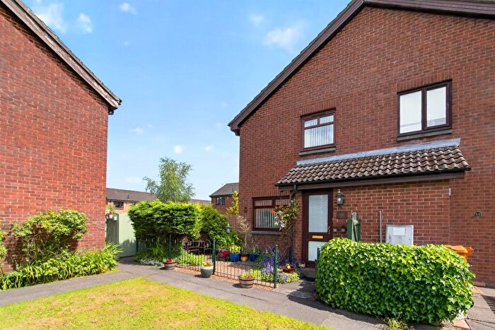 1 Bedroom House For Sale In Ashfield, Bishopbriggs, Glasgow, G64