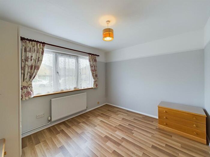 2 Bedroom Bungalow For Sale In Horsebrook Park, Calne, SN11