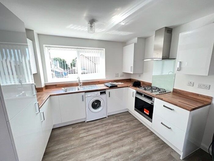 2 Bedroom Property To Rent In Mansell Road, Bristol, BS34