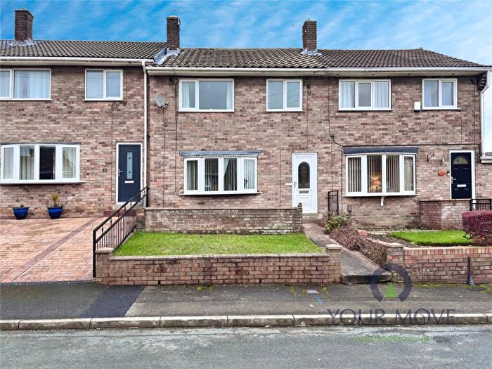 3 Bedroom Terraced House For Sale In Sheridan Court, Barnsley, S71