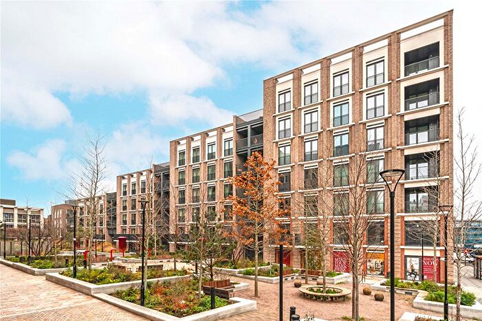 2 Bedroom Flat To Rent In Salutation Gardens, London, WC1X