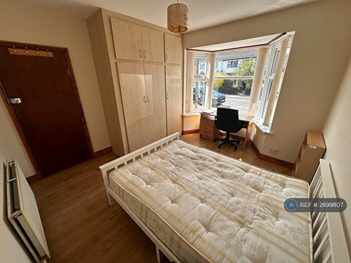 5 Bedroom Semi Detached House To Rent In Bonnington Road, Leicester, LE2