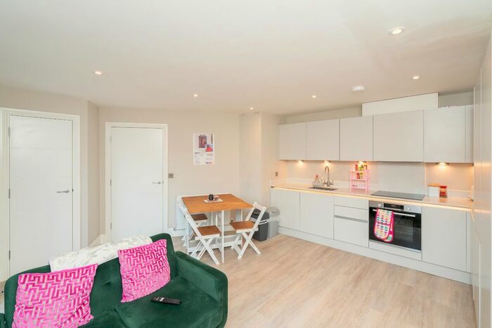 2 Bedroom Flat For Sale In Chalk Hill, Watford, Hertfordshire, WD19