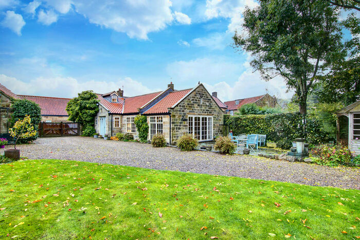 4 Bedroom Cottage For Sale In Back Lane, Osmotherley, Northallerton, DL6