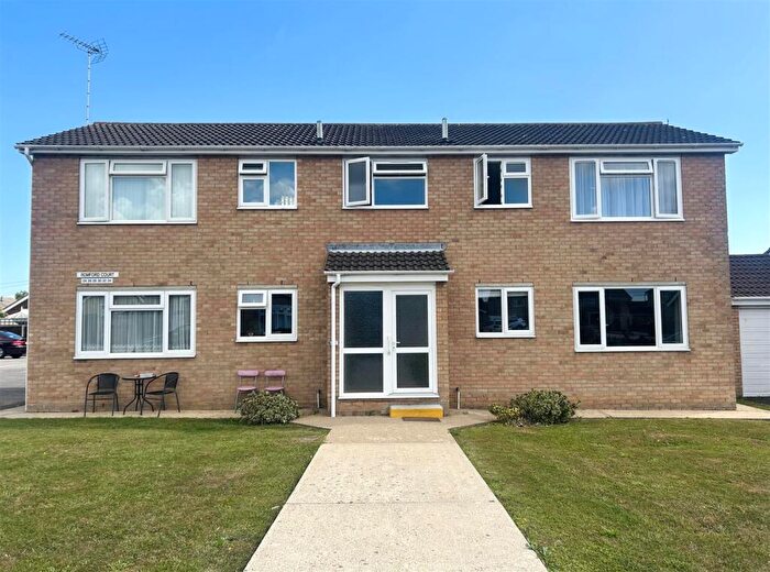 1 Bedroom Flat To Rent In Fairlop Close, Clacton-On-Sea, CO15