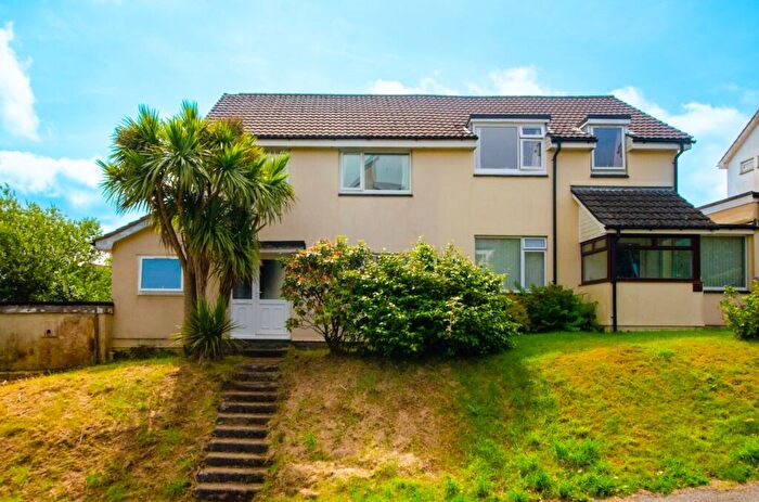 4 Bedroom Semi-Detached House For Sale In Crinnicks Hill, Bodmin, A, PL31