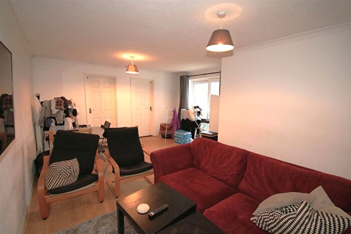 5 Bedroom Semi-detached Bungalow To Rent In Kemsing Gardens, Canterbury, CT2