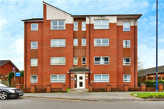 2 Bedroom Flat For Sale In Cornishway, Manchester, Greater Manchester, M22