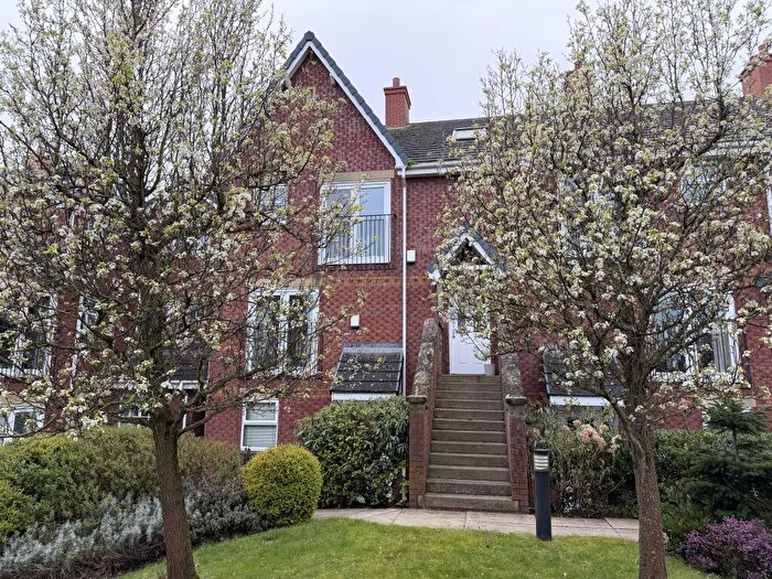 2 Bedroom Apartment For Sale In The Mariners, Haven Road, Lytham St. Annes, FY8