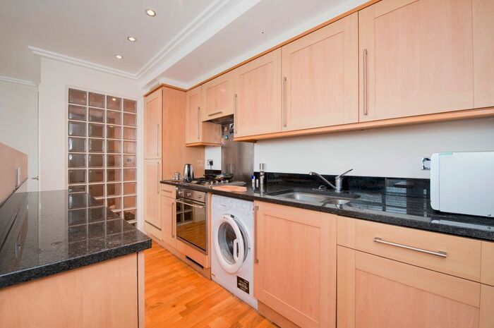 1 Bedroom Flat To Rent In Point Wharf Lane, Brentford, TW8