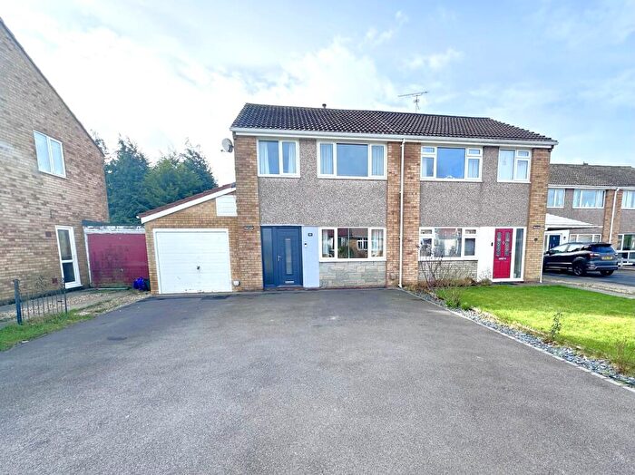 3 Bedroom Semi-Detached House For Sale In Fitzwalter Road, Caldicot, Mon., NP26