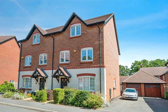 4 Bedroom Semi-Detached House For Sale In Meer Stones Road, Balsall Common, Coventry, CV7