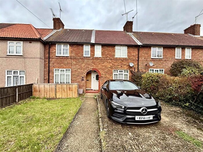 2 Bedroom Terraced House For Sale In Deansbrook Road, Edgware, Middlesex, HA8