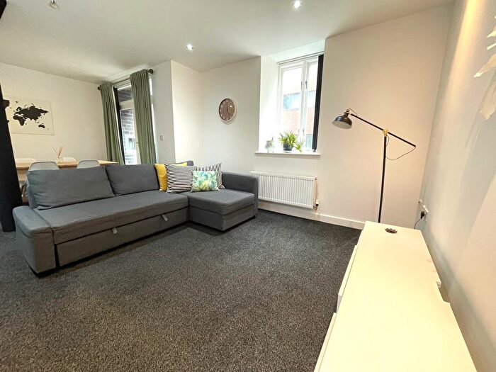 2 Bedroom Flat To Rent In Cornhill, Liverpool, L1