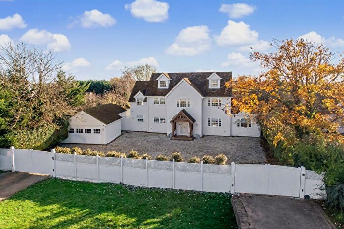 5 Bedroom Detached House For Sale In Nine Ashes Road, Near Blackmore, CM4