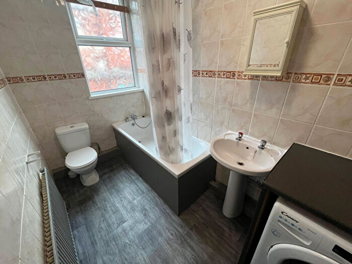 4 Bedroom Terraced House To Rent In Thornville Road, Leeds, West Yorkshire, LS6