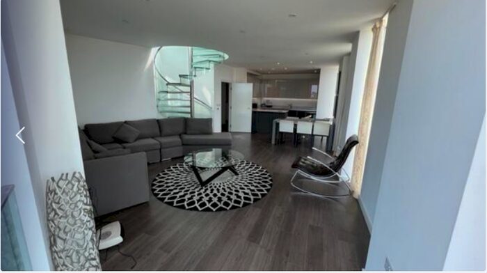 2 Bedroom Flat To Rent In Saffron Central Square, Croydon, CR0